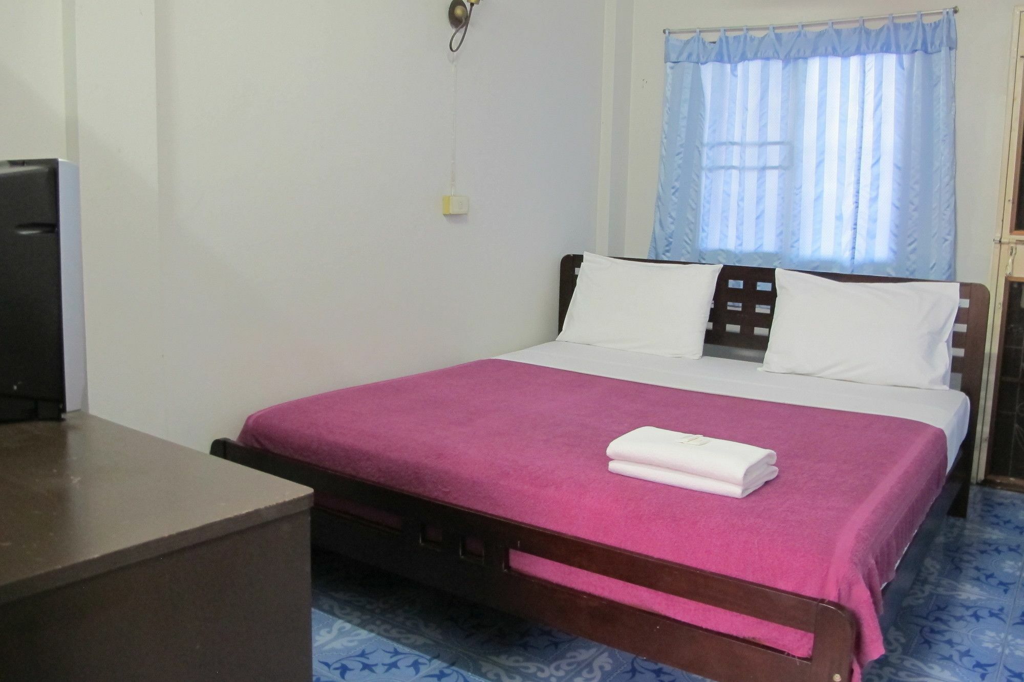 Samchai Hotel Si Racha Ngoại thất bức ảnh