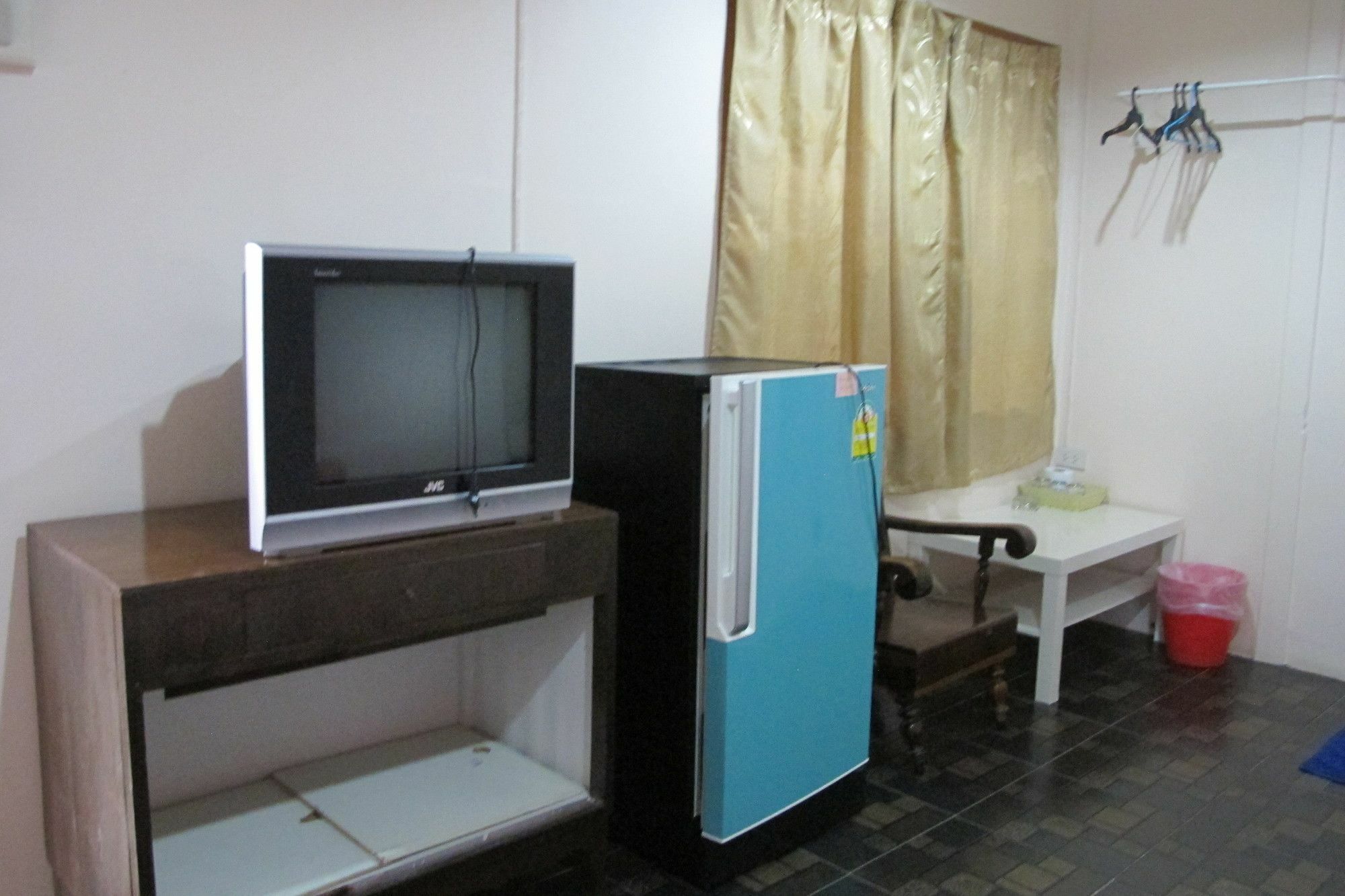 Samchai Hotel Si Racha Ngoại thất bức ảnh