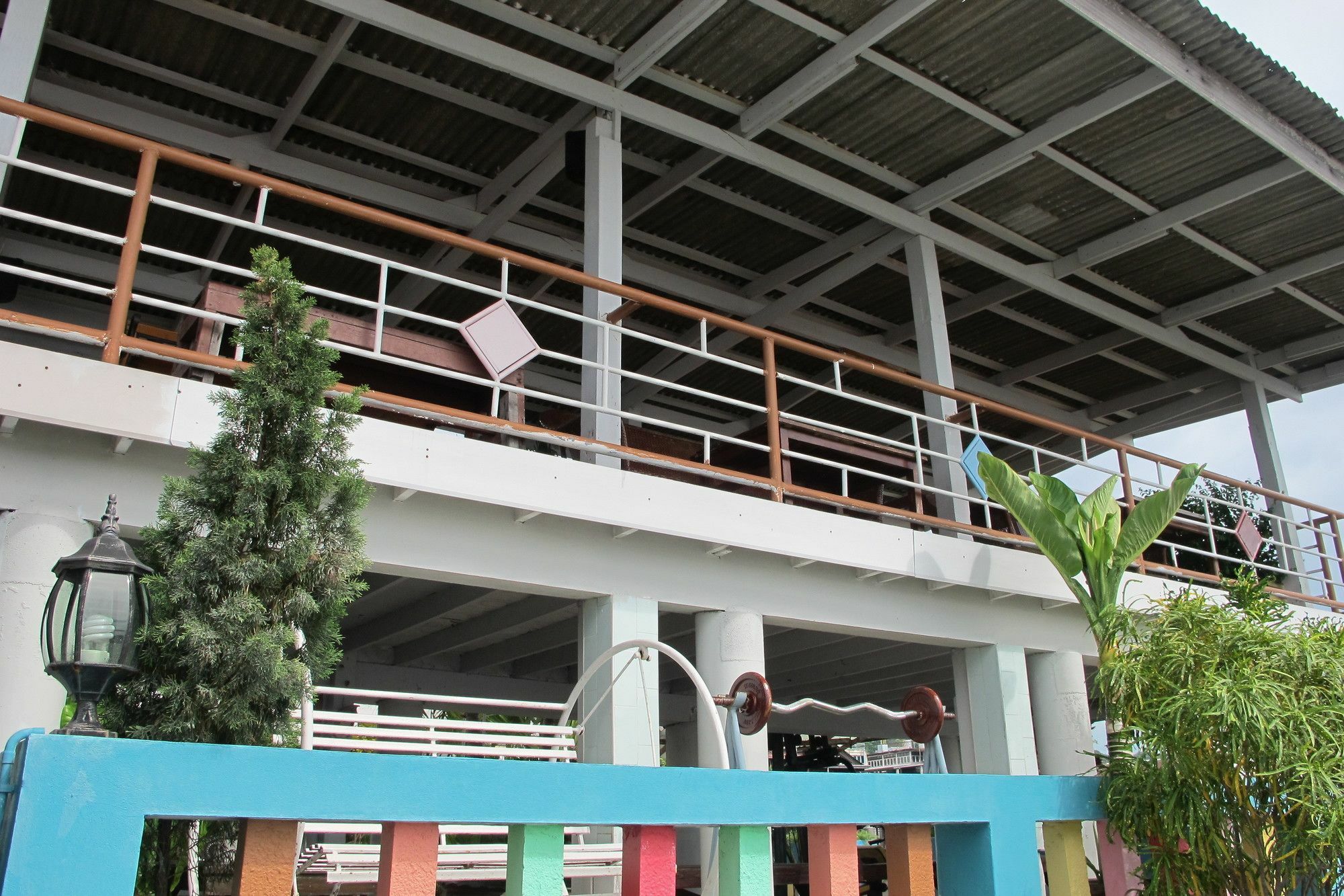 Samchai Hotel Si Racha Ngoại thất bức ảnh