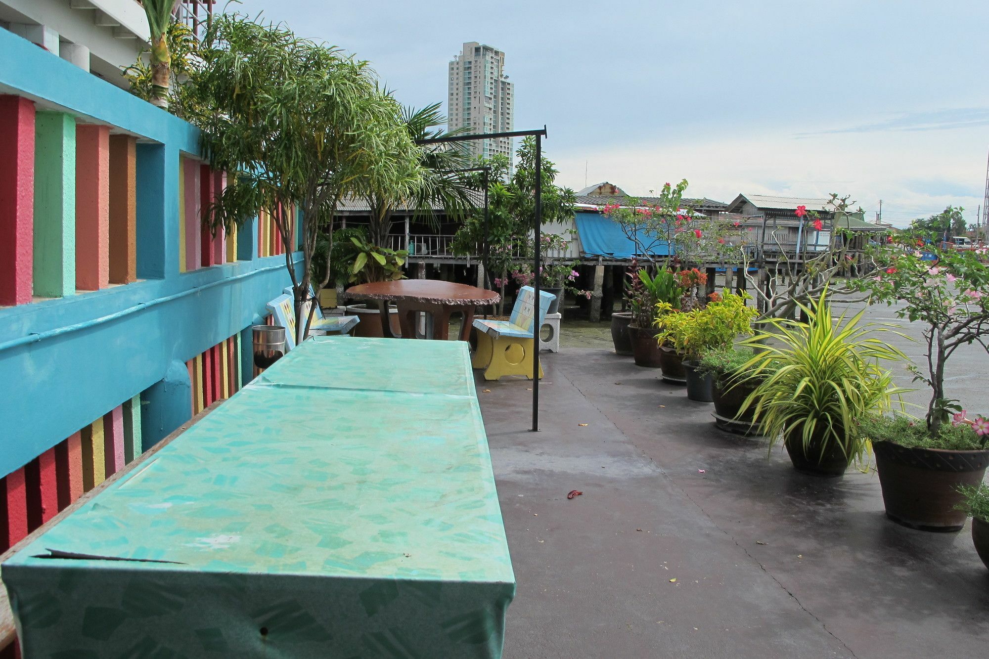 Samchai Hotel Si Racha Ngoại thất bức ảnh