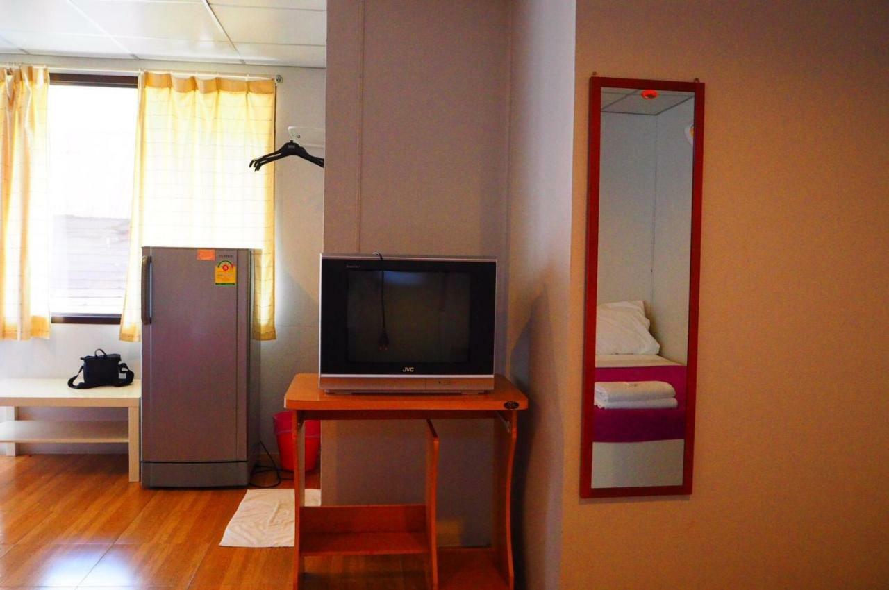 Samchai Hotel Si Racha Ngoại thất bức ảnh