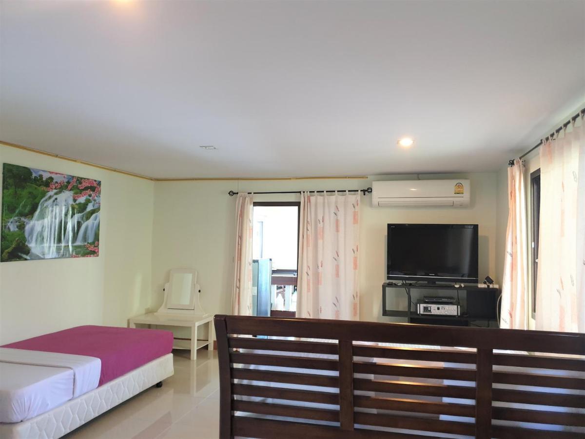 Samchai Hotel Si Racha Ngoại thất bức ảnh