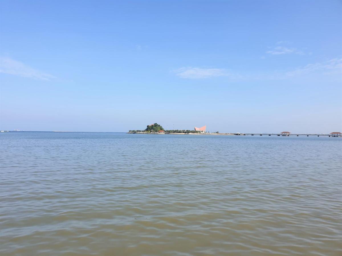 Samchai Hotel Si Racha Ngoại thất bức ảnh