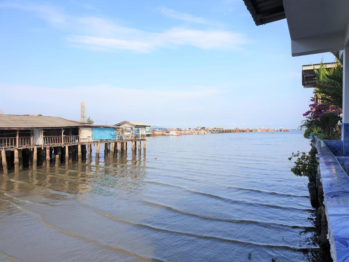 Samchai Hotel Si Racha Ngoại thất bức ảnh