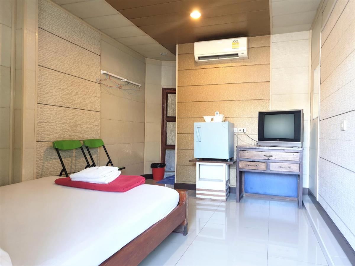 Samchai Hotel Si Racha Ngoại thất bức ảnh